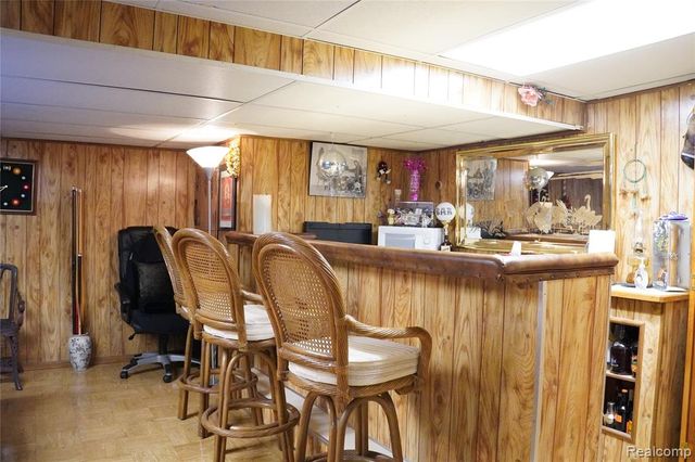 19445 Mcintyre Street, Detroit, MI 48219