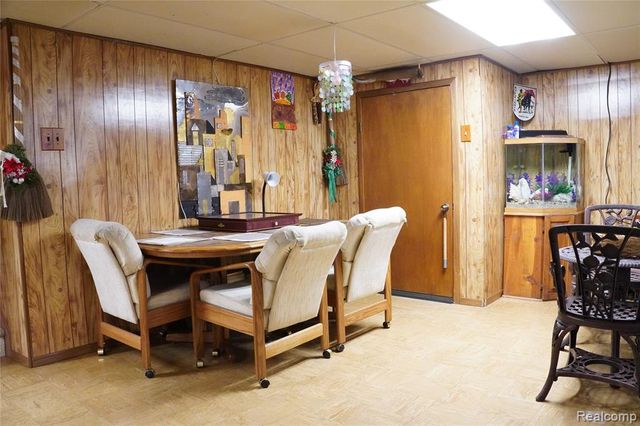 19445 Mcintyre Street, Detroit, MI 48219