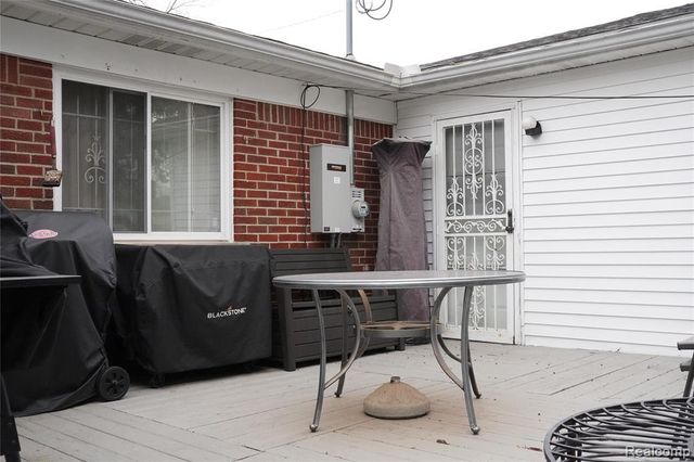 19445 Mcintyre Street, Detroit, MI 48219