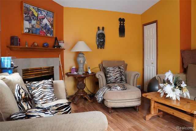 19445 Mcintyre Street, Detroit, MI 48219