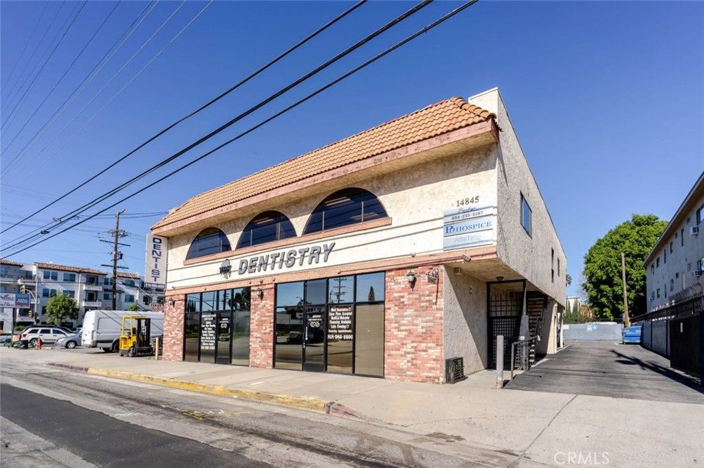 14847 Magnolia Boulevard 201, Sherman Oaks, CA 91403 — exterior