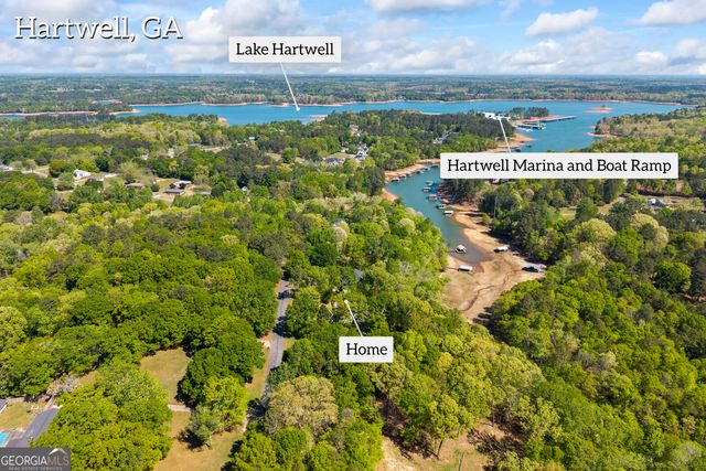 516 Winding Way, Hartwell, GA 30643