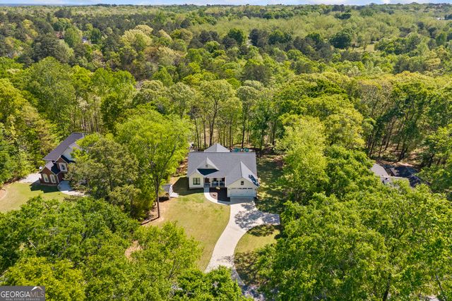 516 Winding Way, Hartwell, GA 30643