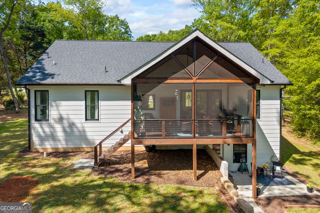 516 Winding Way, Hartwell, GA 30643