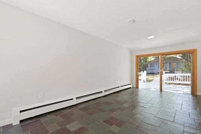5 Woodland Drive, Paxton, MA 01612
