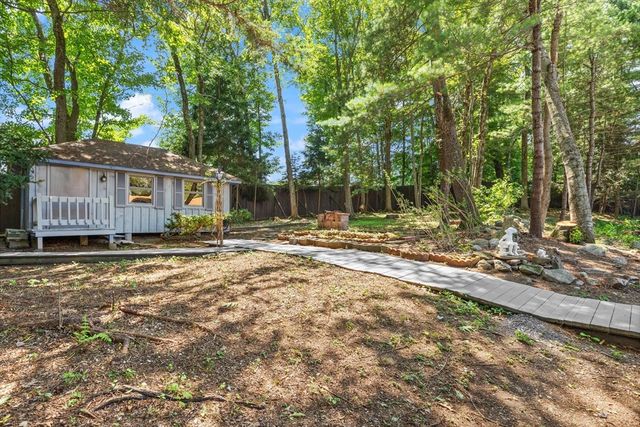 5 Woodland Drive, Paxton, MA 01612