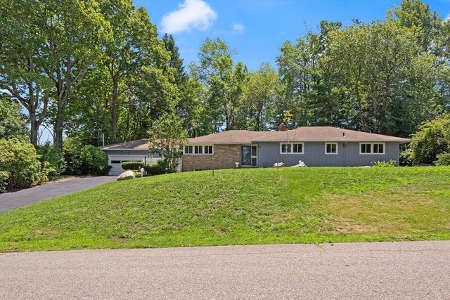 5 Woodland Drive, Paxton, MA 01612