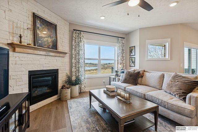 7314 N 177th Street, Bennington, NE 68007