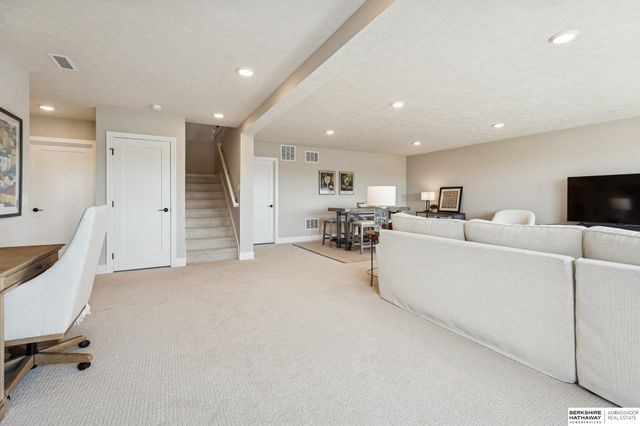 7314 N 177th Street, Bennington, NE 68007