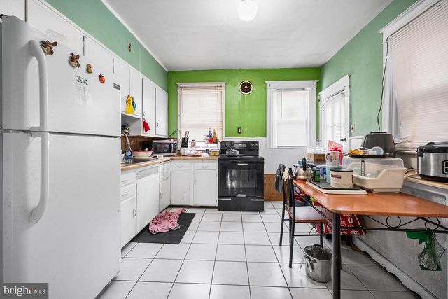 205 WEMBLY RD, Upper Darby, PA 19082