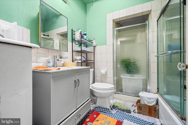 205 WEMBLY RD, Upper Darby, PA 19082