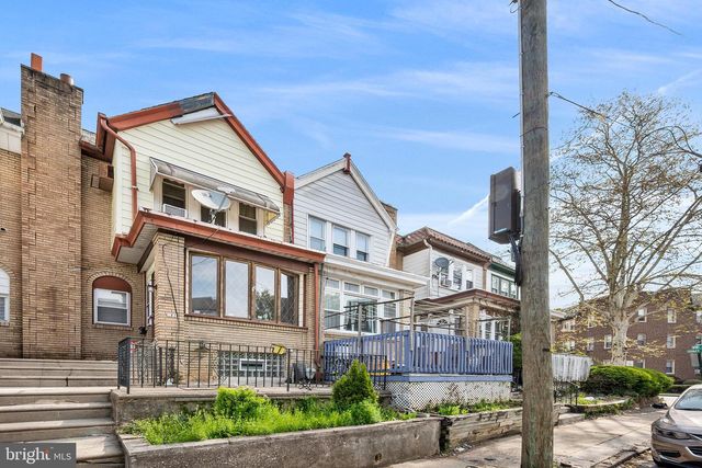 205 WEMBLY RD, Upper Darby, PA 19082