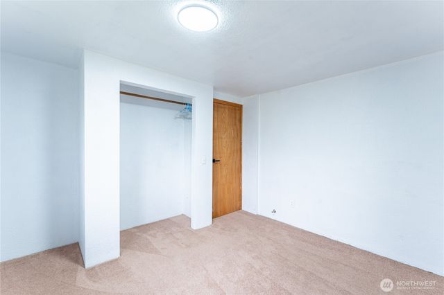 14239 8th Avenue S, Burien, WA 98168