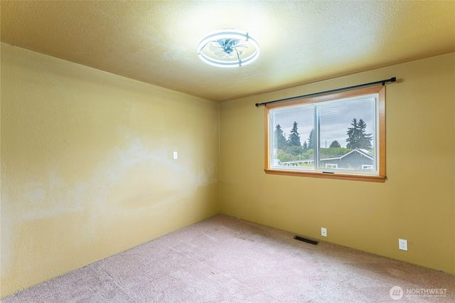 14239 8th Avenue S, Burien, WA 98168