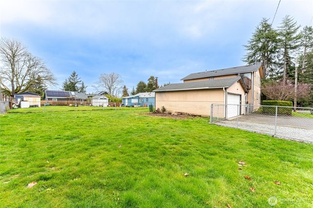 14239 8th Avenue S, Burien, WA 98168