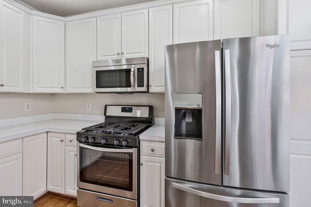 1324 ADAMS CT, Arlington, VA 22201