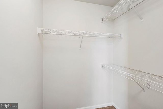 1324 ADAMS CT, Arlington, VA 22201