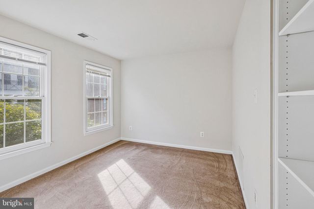 1324 ADAMS CT, Arlington, VA 22201