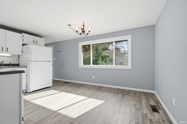 3330 Hobson Road, Fort Wayne, IN 46815