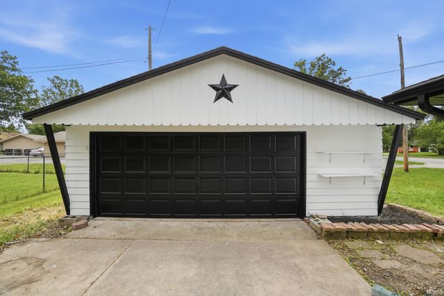 3330 Hobson Road, Fort Wayne, IN 46815