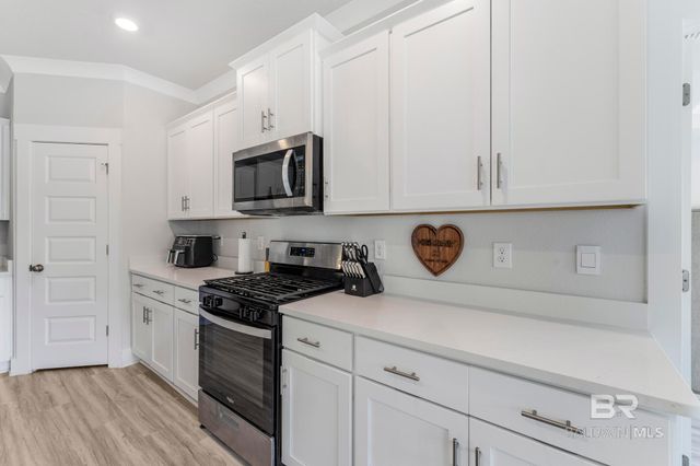 200 Spur Avenue, Fairhope, AL 36532