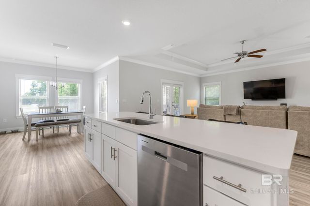 200 Spur Avenue, Fairhope, AL 36532