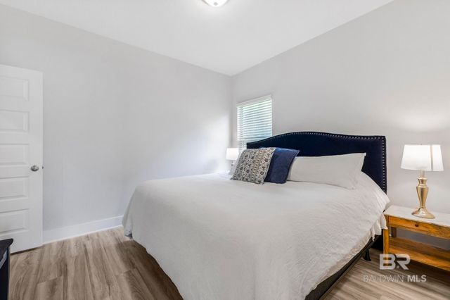 200 Spur Avenue, Fairhope, AL 36532