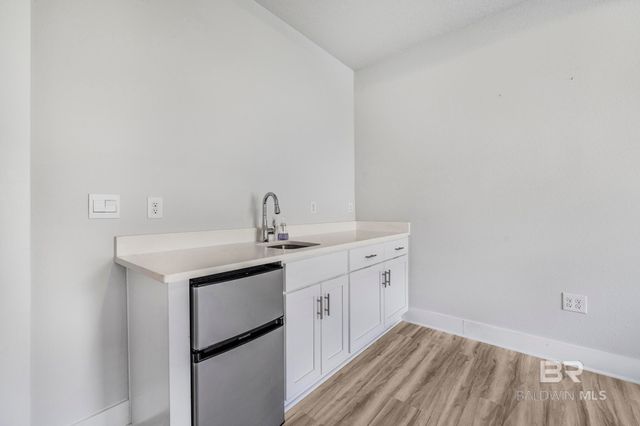 200 Spur Avenue, Fairhope, AL 36532