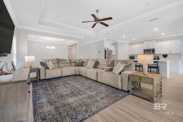 200 Spur Avenue, Fairhope, AL 36532