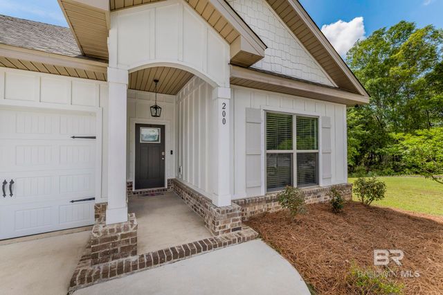 200 Spur Avenue, Fairhope, AL 36532