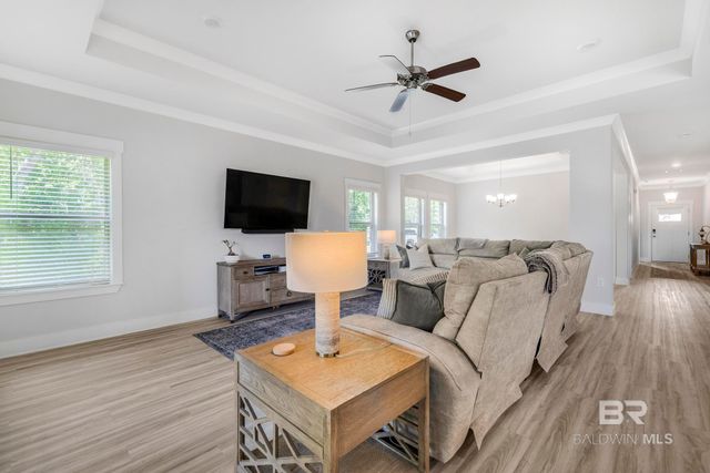 200 Spur Avenue, Fairhope, AL 36532