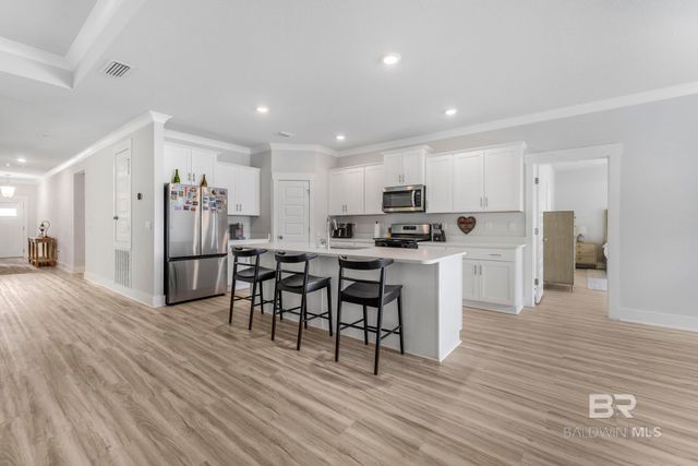 200 Spur Avenue, Fairhope, AL 36532