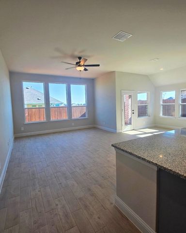 5008 Meadow Vista Lane, Fort Worth, TX 76036