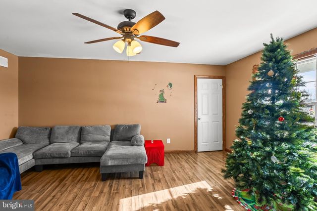 102 DEERVIEW DR, Newville, PA 17241