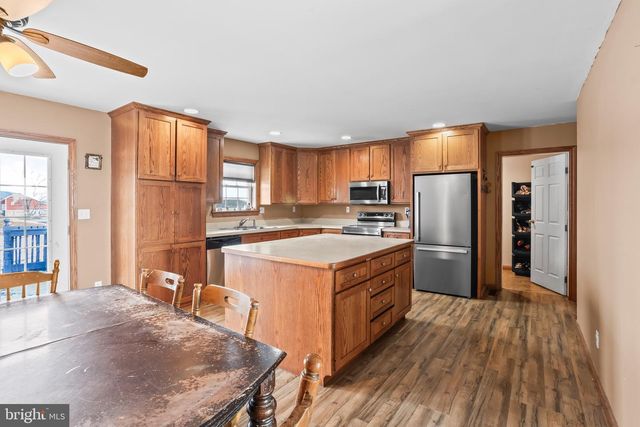 102 DEERVIEW DR, Newville, PA 17241