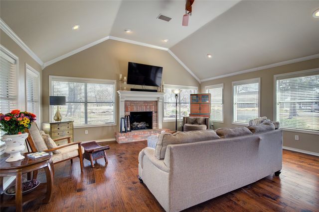 1079 Country Club Road, Sulphur Springs, TX 75482