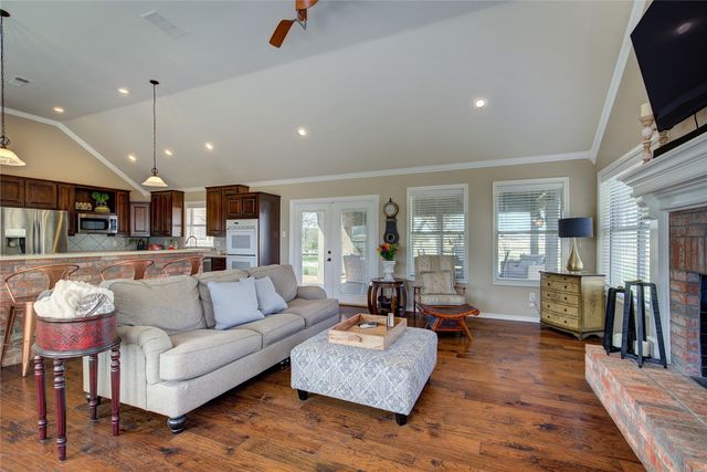 1079 Country Club Road, Sulphur Springs, TX 75482