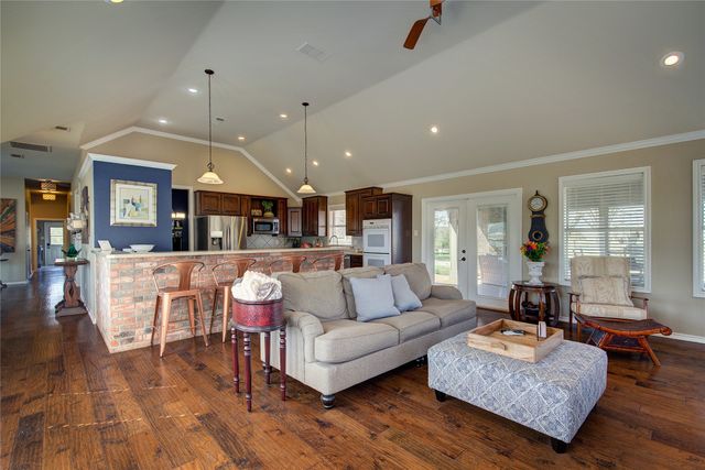 1079 Country Club Road, Sulphur Springs, TX 75482