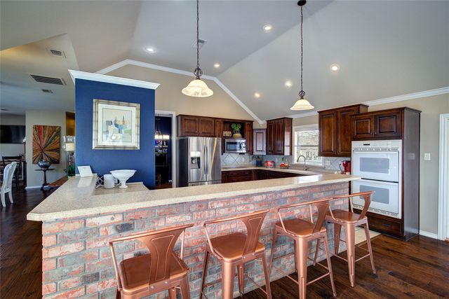 1079 Country Club Road, Sulphur Springs, TX 75482