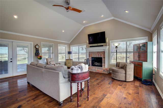 1079 Country Club Road, Sulphur Springs, TX 75482