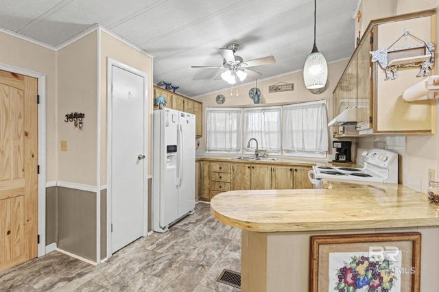 1537 Valencia Drive, Lillian, AL 36549