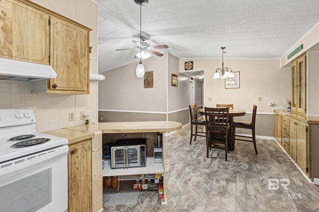 1537 Valencia Drive, Lillian, AL 36549