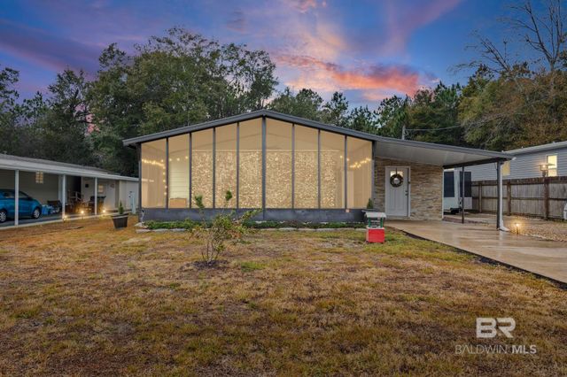 1537 Valencia Drive, Lillian, AL 36549