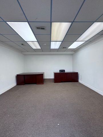 10500 SOUTHWEST Highway G1, Chicago Ridge, IL 60415