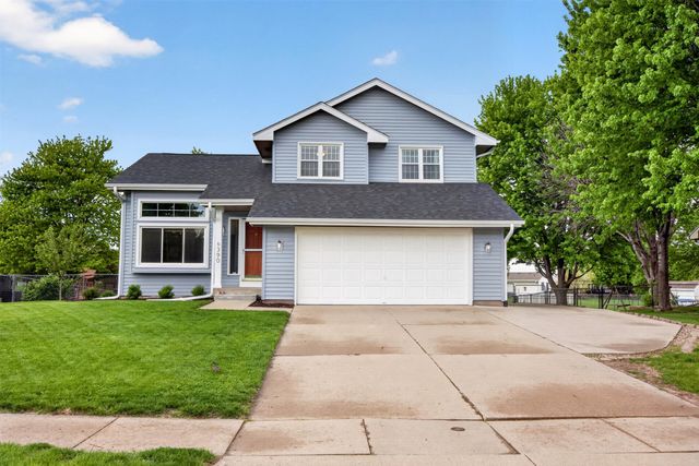 390 SW Kennybrook Drive, Grimes, IA 50111