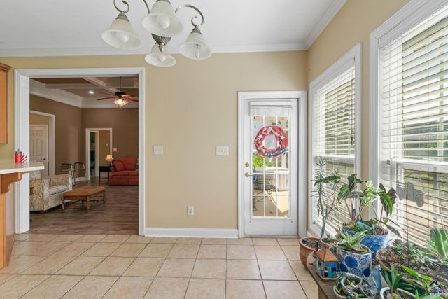 308 Live Oak Court, Kathleen, GA 31047