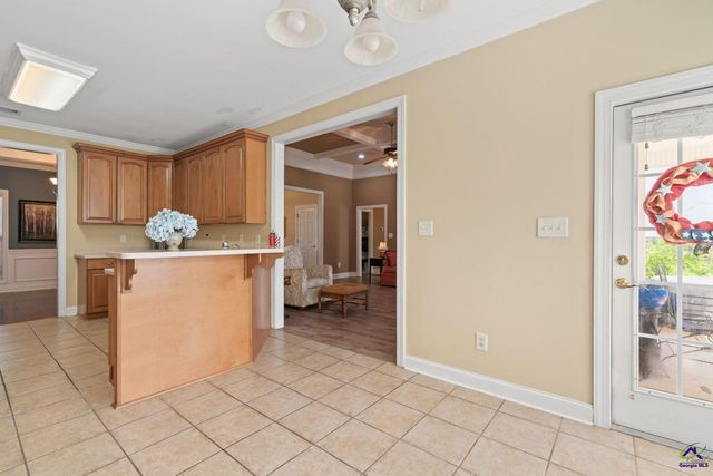 308 Live Oak Court, Kathleen, GA 31047