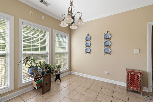 308 Live Oak Court, Kathleen, GA 31047