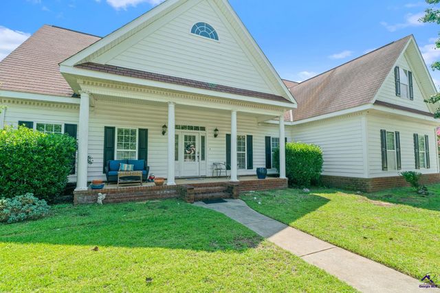 308 Live Oak Court, Kathleen, GA 31047