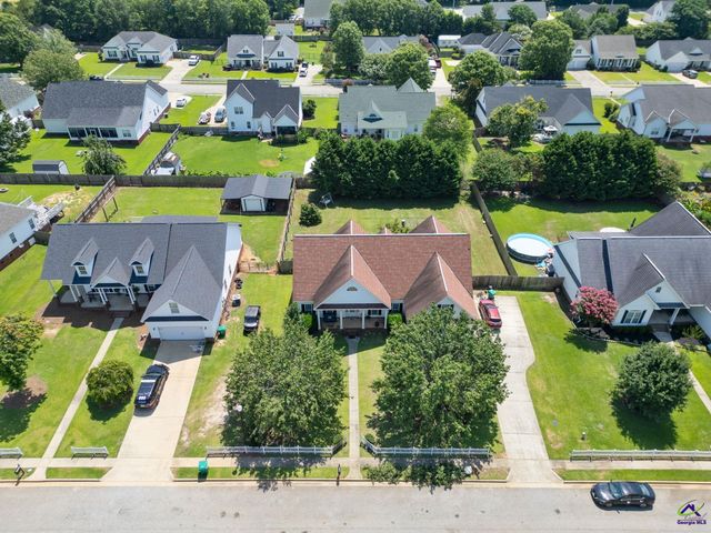 308 Live Oak Court, Kathleen, GA 31047